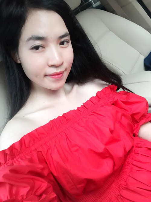 Bà mẹ đơn thân xinh đẹp học hết lớp 10 vẫn kiếm ngàn đô/tháng - 1