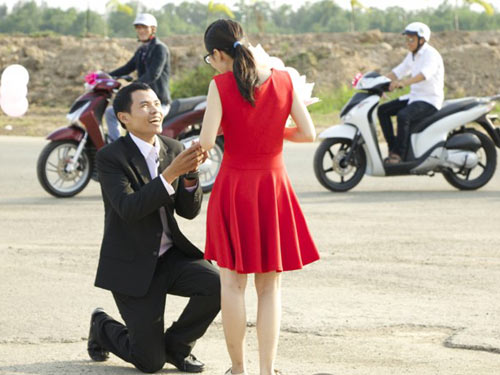 Thót tim với màn cầu hôn như phim hình sự - 8