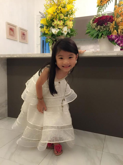 Thu Minh khoe bụng bầu quot;vượt mặtquot; - 7