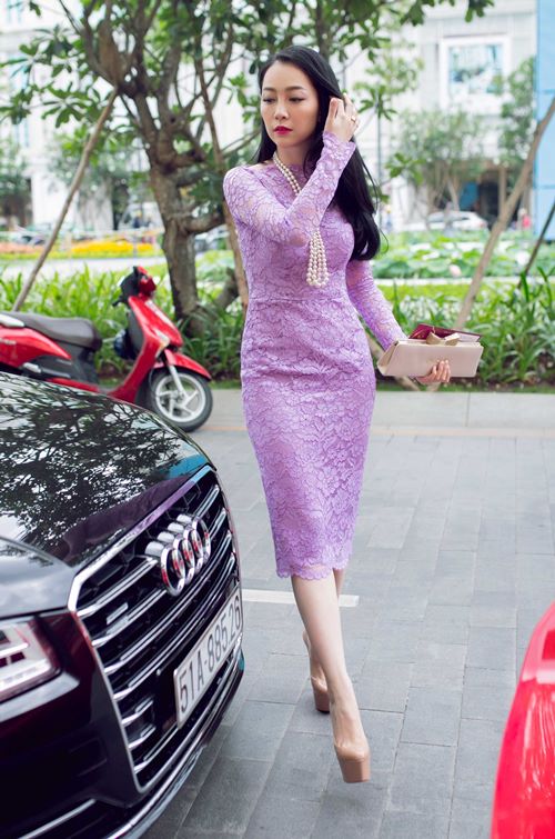 Linh Nga đi xế hộp bạc tỷ đến dự sự kiện - 3
