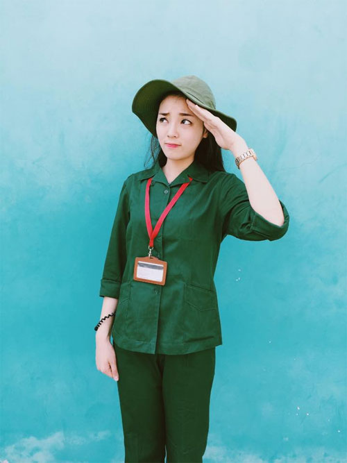 HH Kỳ Duyên đẹp hút hồn trong bộ quân phục - 4