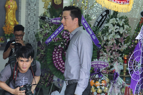 Người thân, đồng nghiệp khóc nghẹn trong tang lễ Duy Nhân - 15