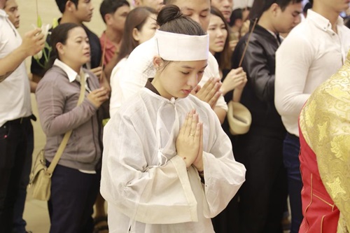 Vợ Duy Nhân: quot;Anh đã đi về nơi tốt hơn ở đây gấp ngàn lầnquot; - 1