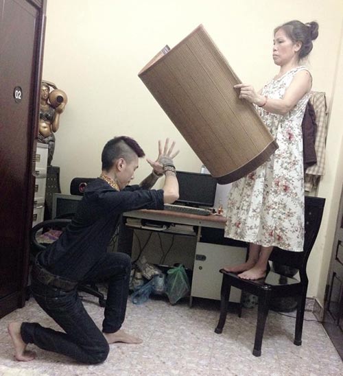 Cười “bò” với tin nhắn của con trai và bà mẹ U55 “bá đạo” - 1