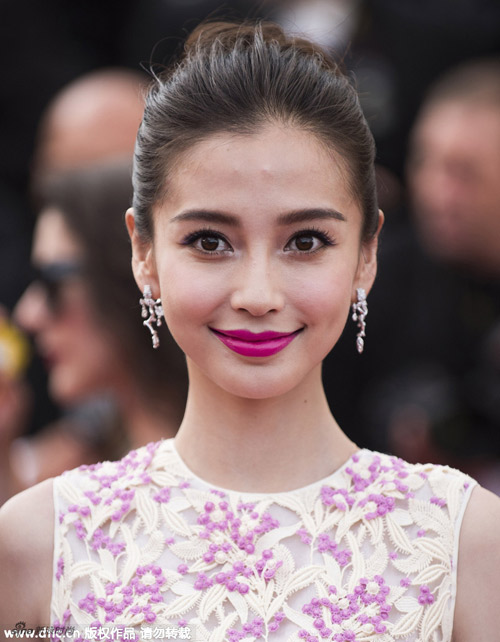 Sao Hoa ngữ mặc váy quot;chăn côngquot; lên thảm đỏ Cannes - 13