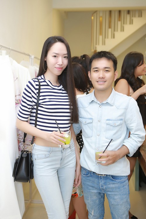 HH Thu Thảo mặc đơn giản vẫn xinh như thiên thần - 11