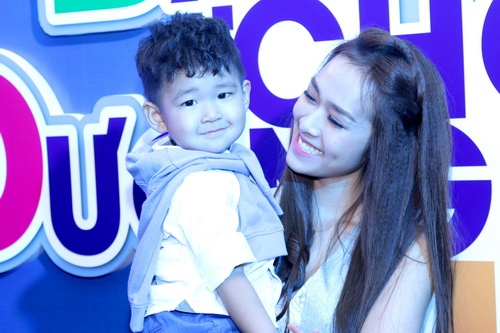 Diệp Bảo Ngọc khoe con trai bụ bẫm, đáng yêu - 2