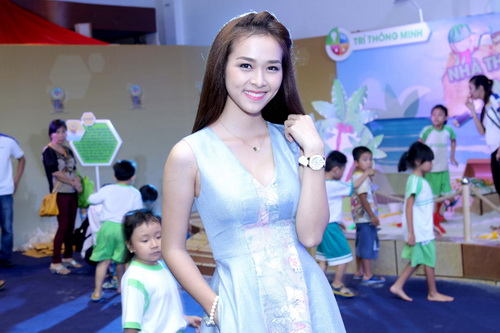 Diệp Bảo Ngọc khoe con trai bụ bẫm, đáng yêu - 10