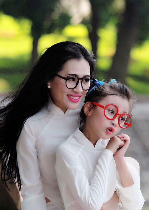 Nhan sắc của bà mẹ Việt U40 khiến dân mạng #039;phát cuồng#039; - 4