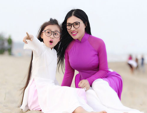 Nhan sắc của bà mẹ Việt U40 khiến dân mạng #039;phát cuồng#039; - 5