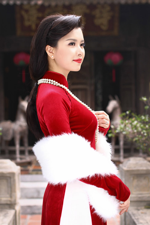 Phụ nữ Việt ngực to chưa hẳn đã đẹp! - 1