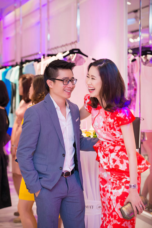 Thụy Vân vai trần, Dương Thùy Linh kín đáo vẫn đẹp - 7