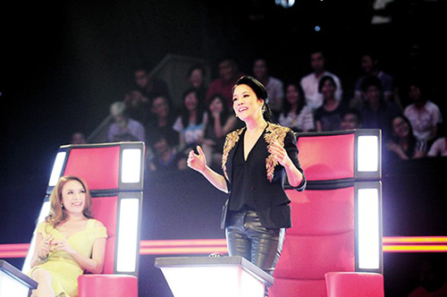 Mỹ Tâm không hề thua kém Hà Hồ trên ghế nóng The Voice - 4