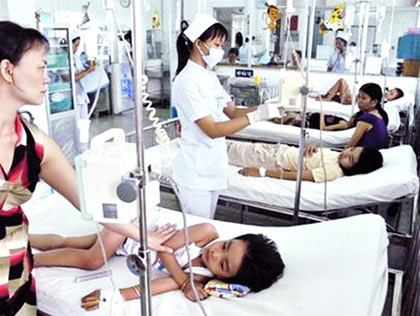 Bệnh về đường tiêu hóa tăng mạnh trong mùa hè - 1