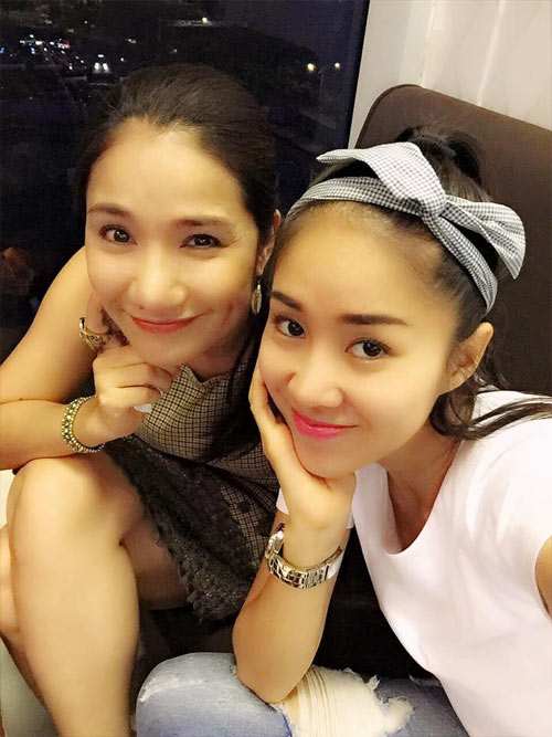 Trang Trần tươi tắn khoe bụng bầu 3 tháng - 10