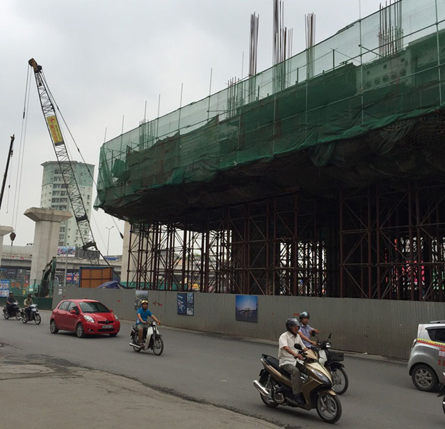 Yêu cầu kiểm tra toàn bộ đà giáo đường sắt trên cao - 1