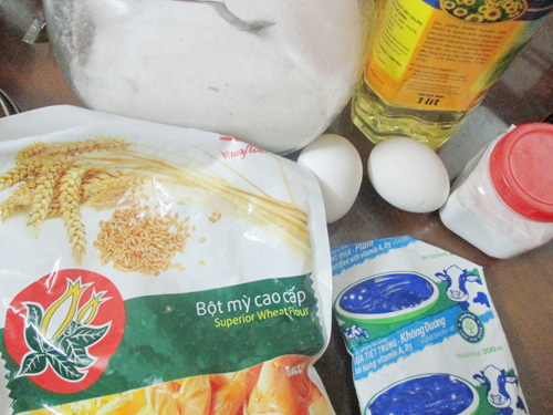 Cách làm bánh gato kem dừa tặng bé - 1