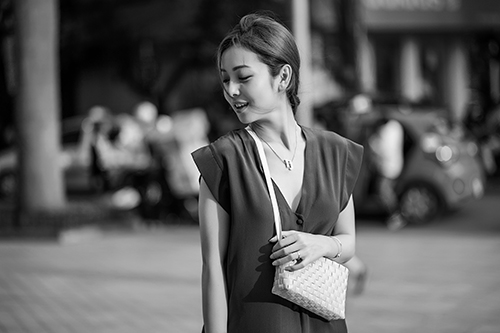 quot;Mòn con mắtquot; trước vẻ dịu ngọt của Jennifer Phạm - 4