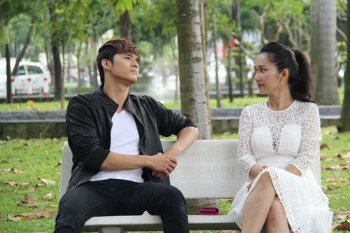 Kim Hiền khoe bụng bầu 6 tháng thon gọn - 11