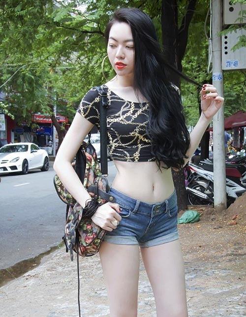Mát mắt với quần ngắn chẳng tày gang của mỹ nhân Việt - 14