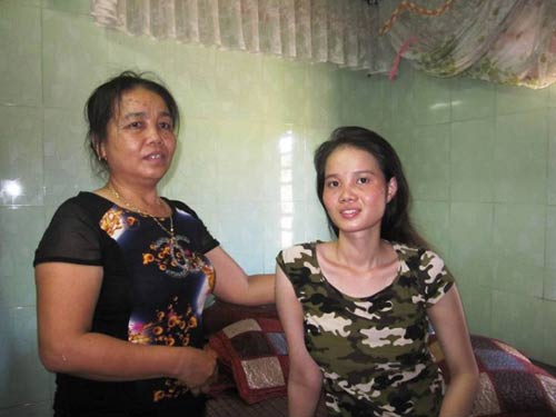 Gặp cô gái trẻ mang 4 bào thai tự nhiên cực hiếm - 1