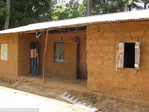 Trẻ mồ côi vì dịch Ebola bán thân để kiếm ăn qua ngày - 5