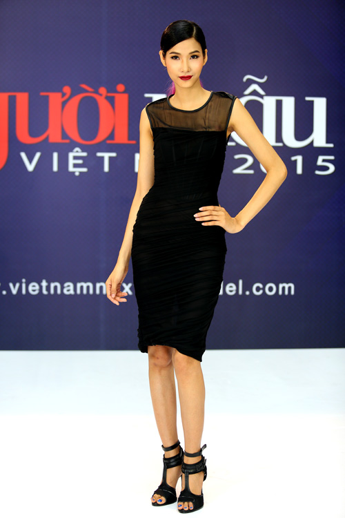 Giám khảo sành điệu mặc cực lạ đi chấm thi VNNTM 2015 - 5