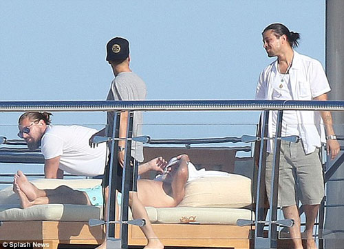 Leo DiCaprio quot;phớt lờquot; LHP Cannes đi chơi du thuyền - 3