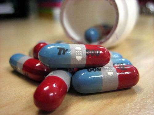Thai phụ uống paracetamol, con trai giảm tiết testosterone - 1
