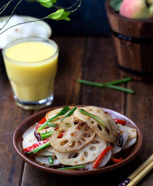 Củ sen xào giòn ăn với cơm rất ngon - 4