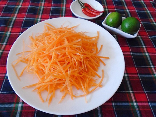 Nộm xoài rau củ thanh mát ngày nắng - 4