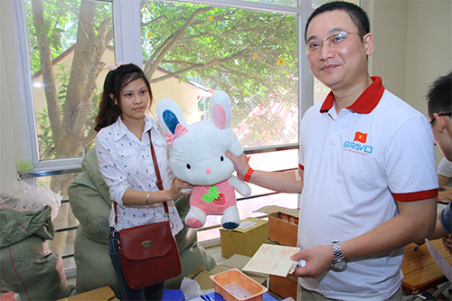 Giới văn phòng tham gia hiến máu tình nguyện - 12