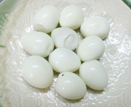 Giò sống bọc trứng cút chiên - 4