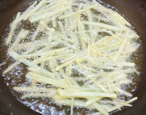 Giò sống bọc trứng cút chiên - 7