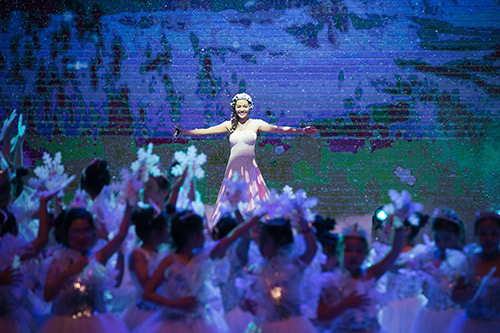 Ngọc Anh khoe mặt mộc vui đùa bên con gái - 9