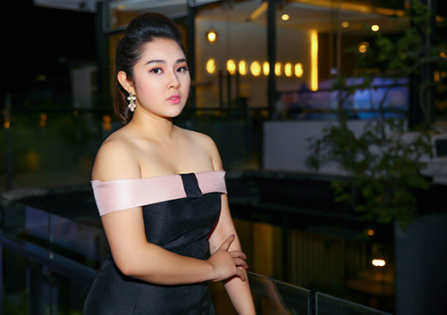 Thanh Vân Hugo để lộ hình xăm lớn ở lưng - 7