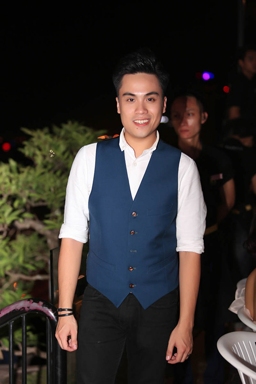 Thanh Vân Hugo để lộ hình xăm lớn ở lưng - 11