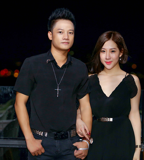 Thanh Vân Hugo để lộ hình xăm lớn ở lưng - 8