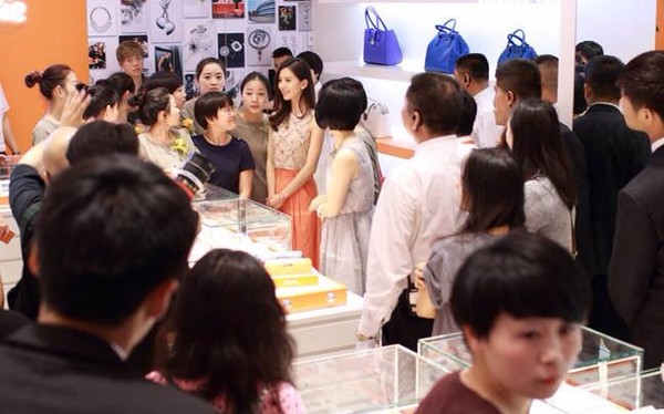 Băng Phạm sẽ được tặng du thuyền 10 tỉ nếu kết hôn - 10