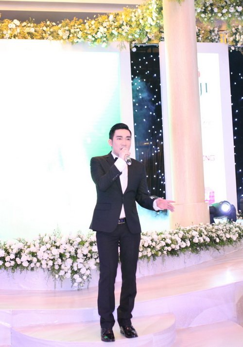 Anh Thúy X-Factor tái xuất sau khi bí mật kết hôn - 16