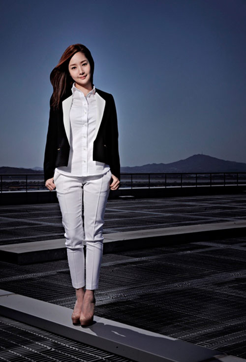 Park Min Young vướng quot;tình tay baquot; trong phim mới - 3