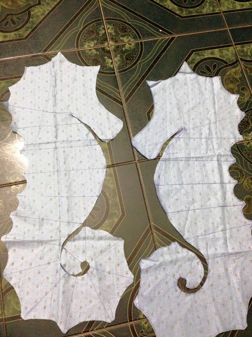 Mẹ Việt rủ rê làm gối cá ngựa cho bé #039;đua#039; chơi - 7