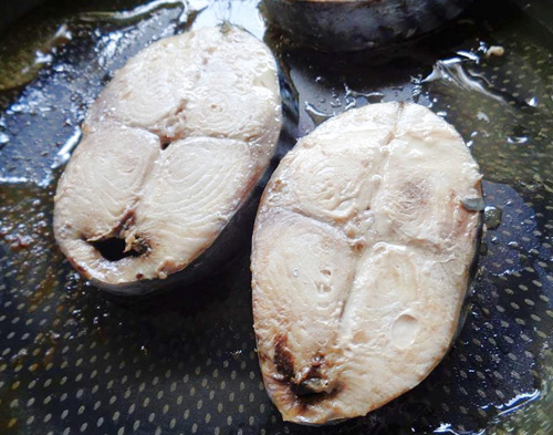 Cá ngừ kho dứa ngon cơm - 3