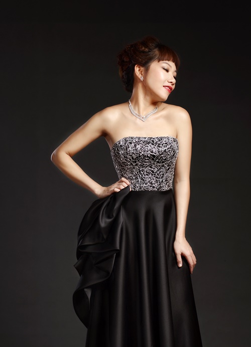 Hà Trần từng cân nhắc lời mời làm HLV của The Voice - 1