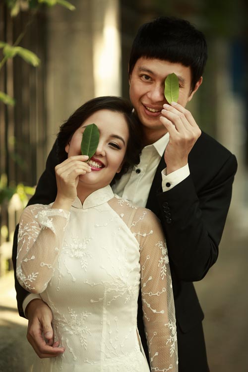 Ảnh cưới giữa phố phường của cặp đôi yêu nhau 10 năm - 9