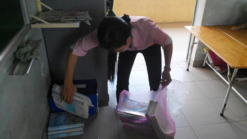 Cô giáo kêu gọi ủng hộ đồ dùng cho học sinh nghèo - 3