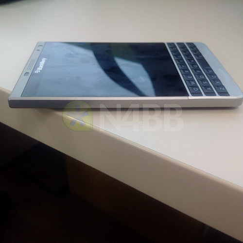 Lộ diện BlackBerry Olso, “anh em” của Passport - 1