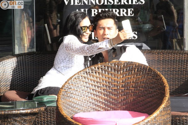 Huỳnh Dịch lộ mặt quot;sưng phùquot; xuống sắc - 9