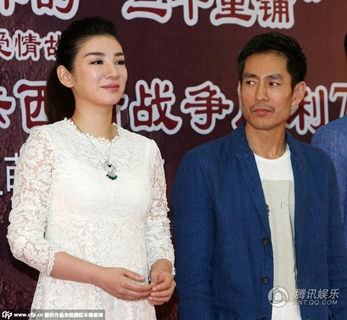 Huỳnh Dịch lộ mặt quot;sưng phùquot; xuống sắc - 3