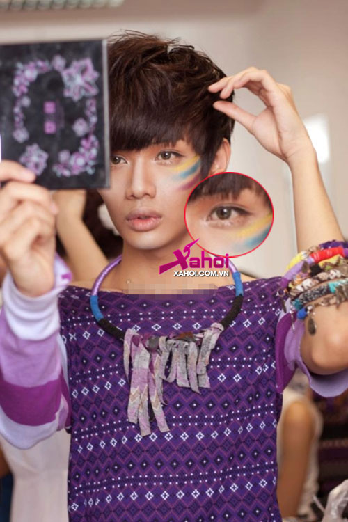 Choáng vì Đào Bá Lộc trang điểm đậm hơn cả chị em - 16